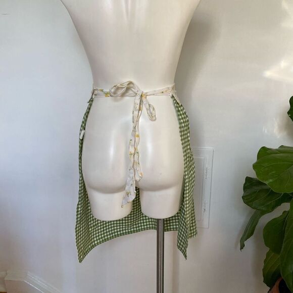 American Hostess Vintage Gingham Check Apron - Picture 5 of 12